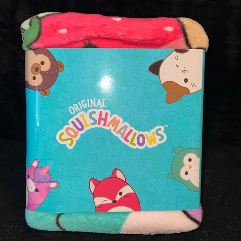 Squishmallows Throw Blanket - Picture 1 of 6
